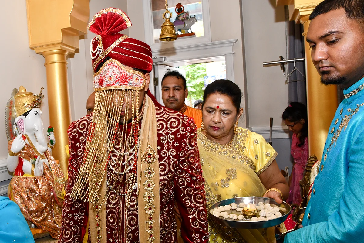 Guyanese wedding baraat arrival