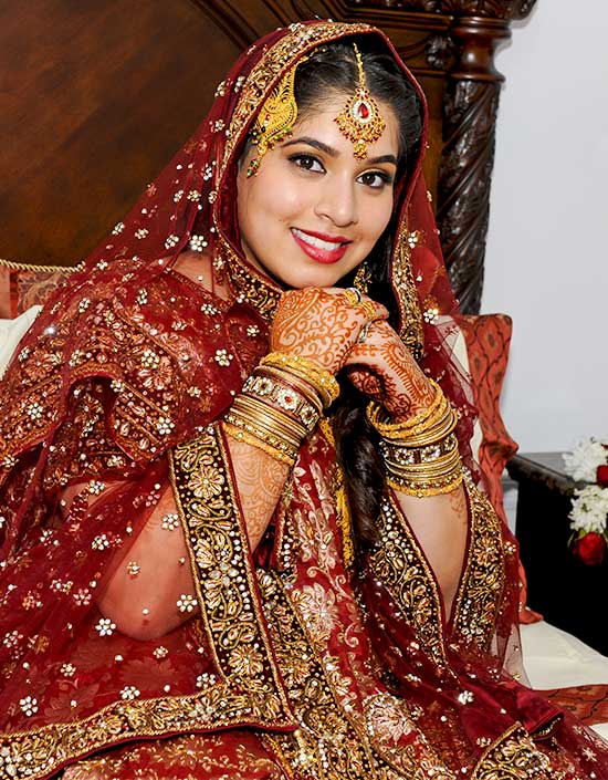 Bangladeshi bride shifa mamoon #orange #lehenga #holud | Indian bridal  wear, Mehendi outfits, Bengali bride